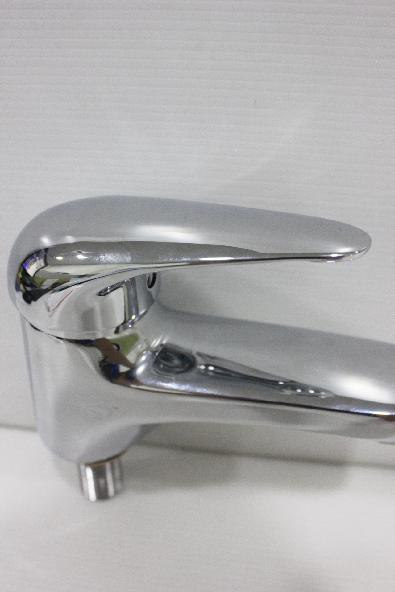 BASIN TAP (LEVER TYPE 1) - Image 2