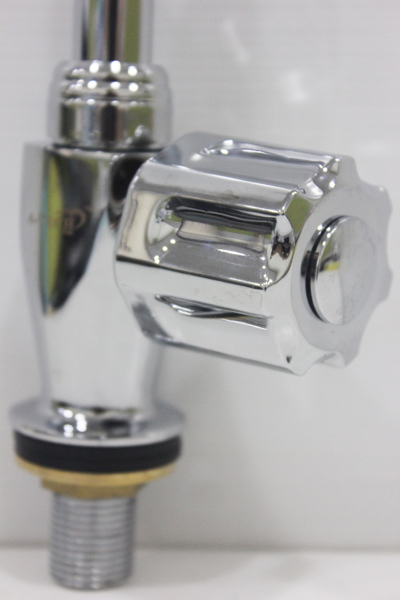 SINK TAP (LEVER TYPE H) - Image 2